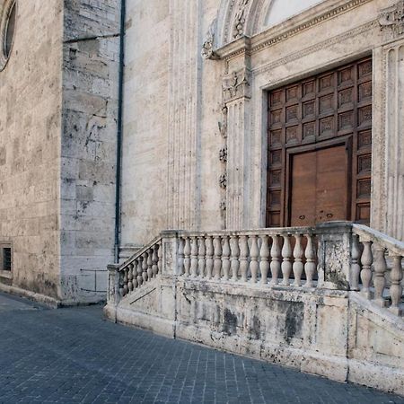 Porta della Musa Ascoli Piceno Esterno foto