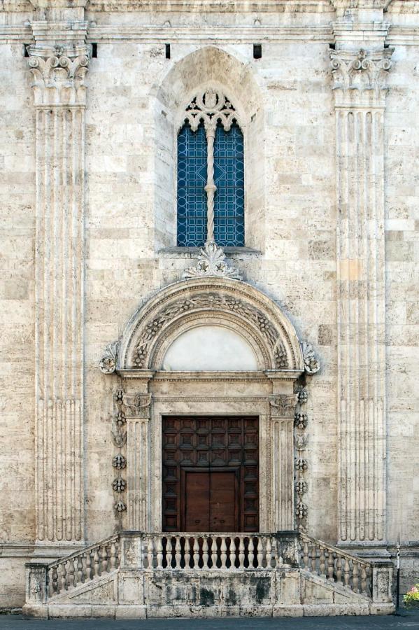 Porta della Musa Ascoli Piceno Esterno foto